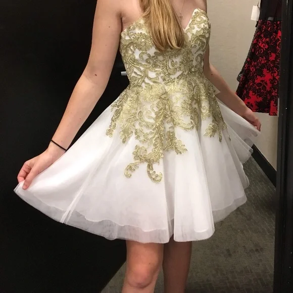 Strapless White And Gold Formal Dress | Color: Gold/White | Size: 2 | S4vbanana's Closet Strapless White And Gold Formal Dress | Color: Gold/White | Size: 2 | S4vbanana's Closet